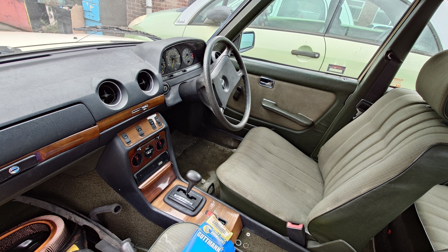 Used Mercedes-Benz 200 1983 for sale - 76063859: Photo 11