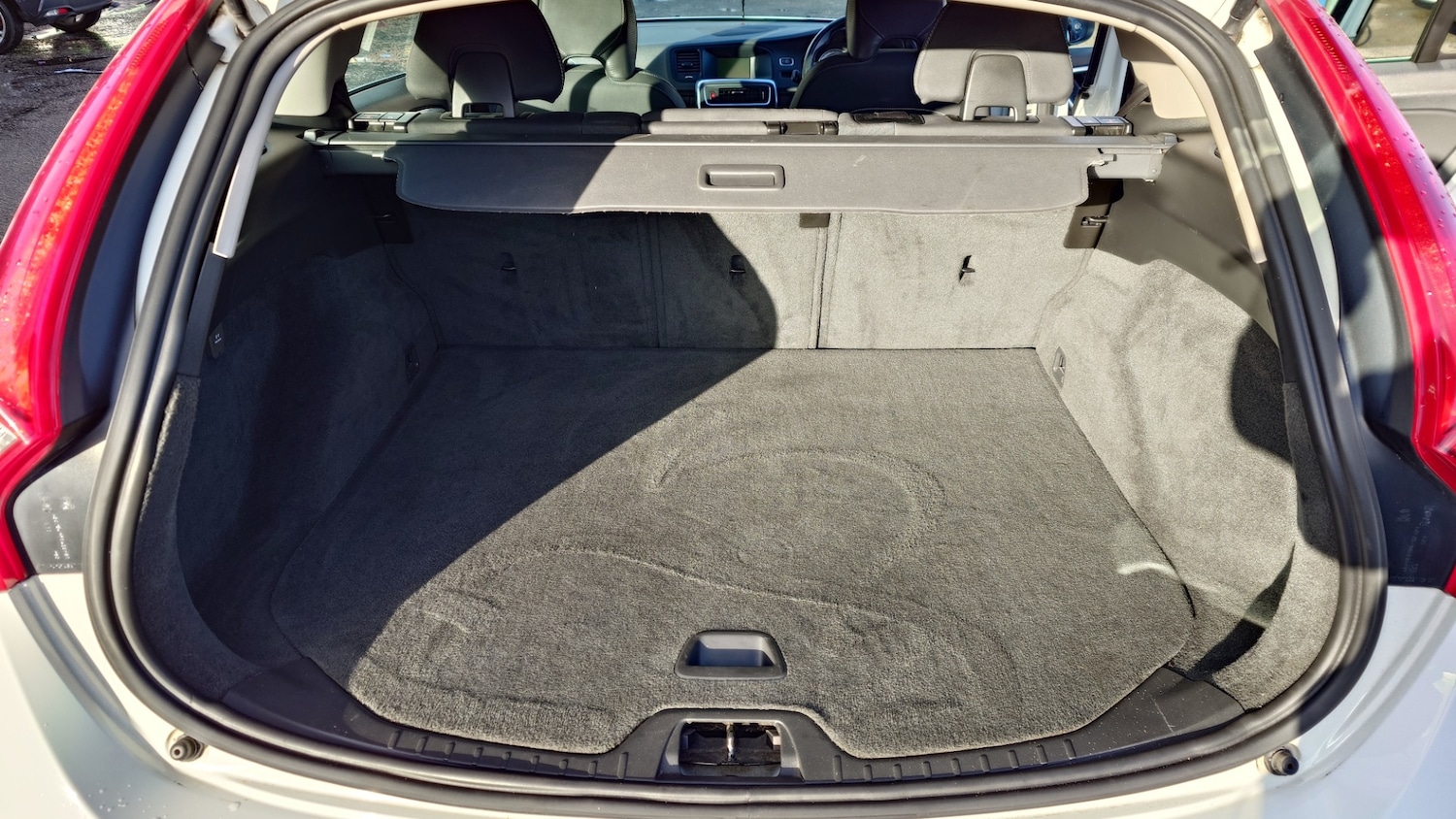 Used Volvo V60 2012 for sale - 76975400: Photo 11