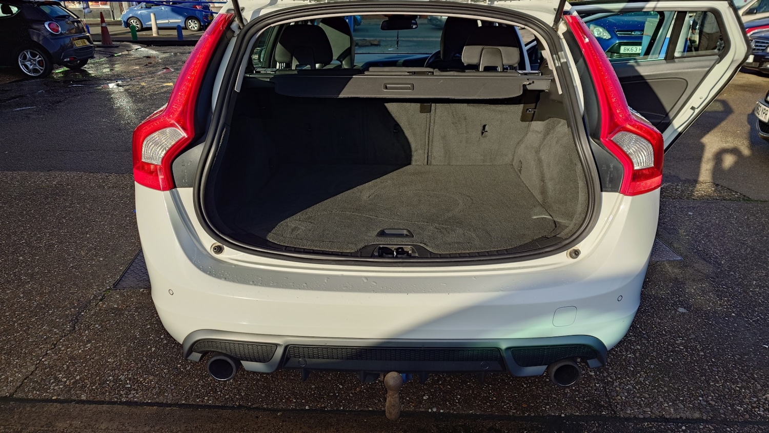 Used Volvo V60 2012 for sale - 76975400: Photo 12