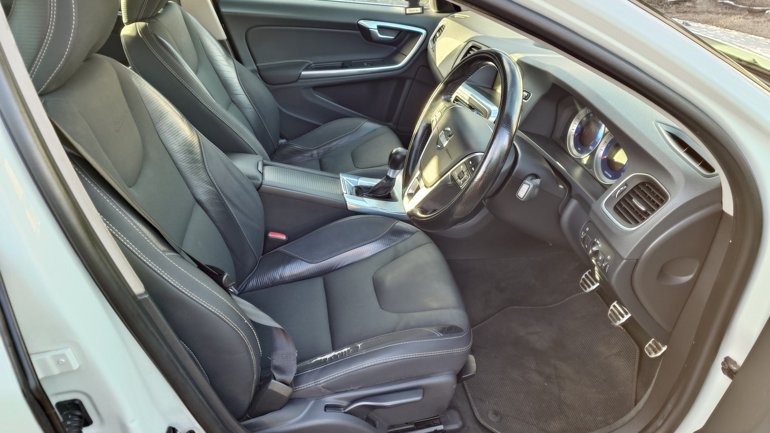 Used Volvo V60 2012 for sale - 76975400: Photo 9