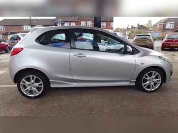 Used Mazda Mazda2 2009 for sale - 78170058: Photo