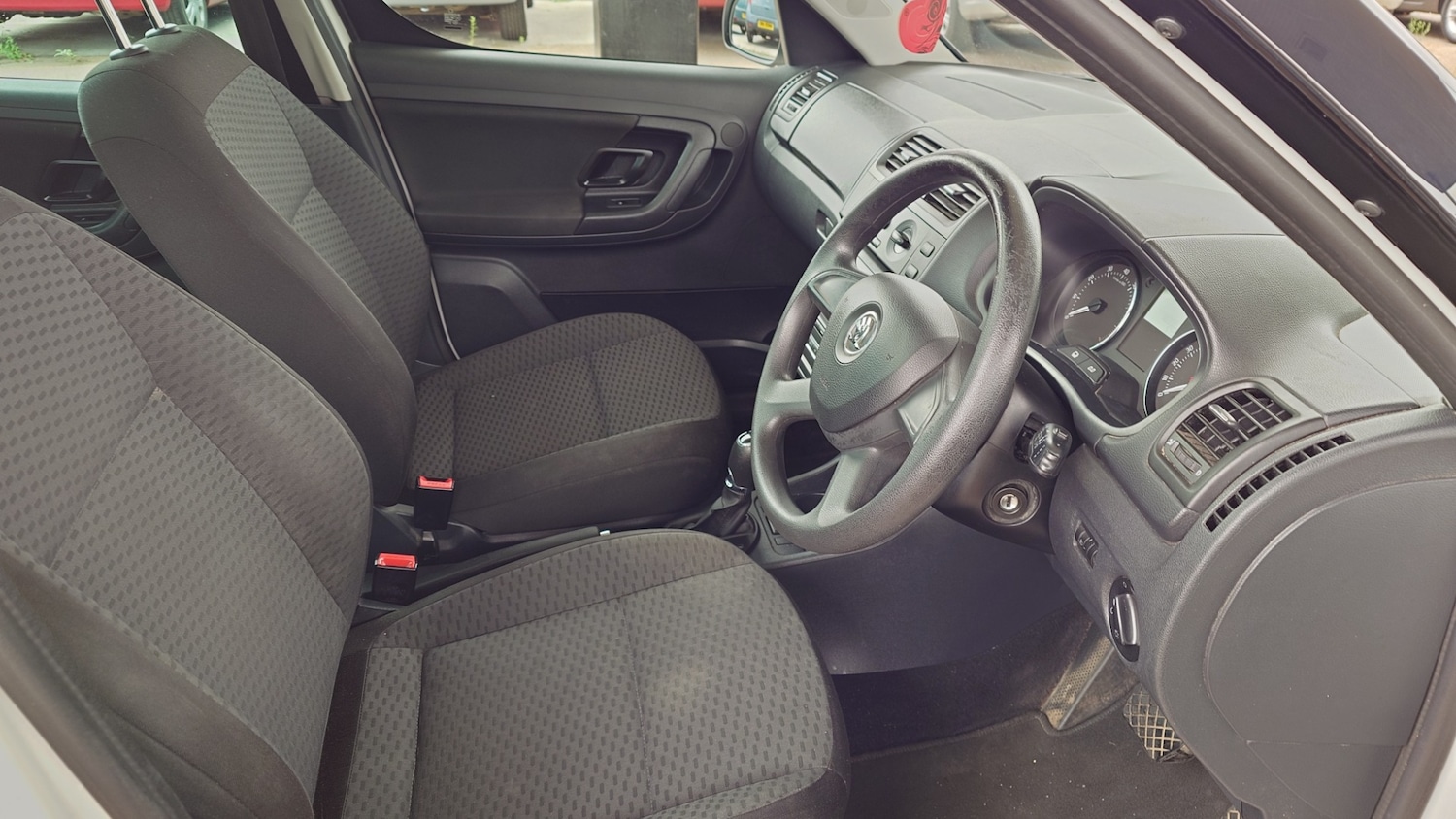 Used Skoda Roomster 2013 for sale - 76968542: Photo 9