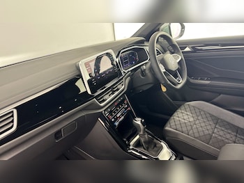 Used Volkswagen T-Roc 2025 for sale - 78558996: Photo