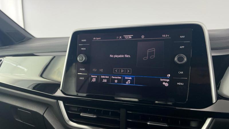 Used Volkswagen T-Roc 2024 for sale - 76244846: Photo 15