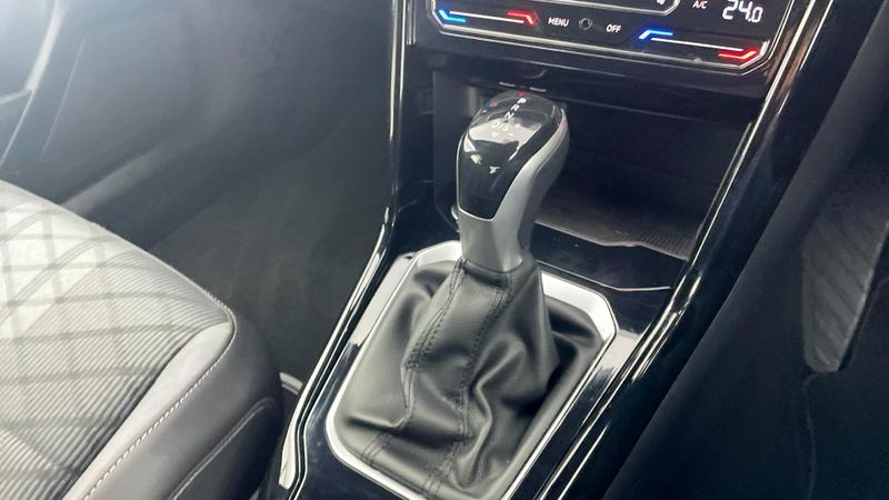 Used Volkswagen T-Roc 2024 for sale - 76244846: Photo 7