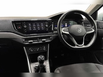 Used Volkswagen Polo 2024 for sale - 77020132: Photo