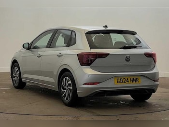 Used Volkswagen Polo 2024 for sale - 77020132: Photo