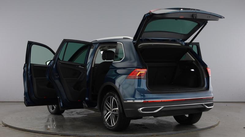 Used Volkswagen Tiguan 2023 for sale - 76819173: Photo 11