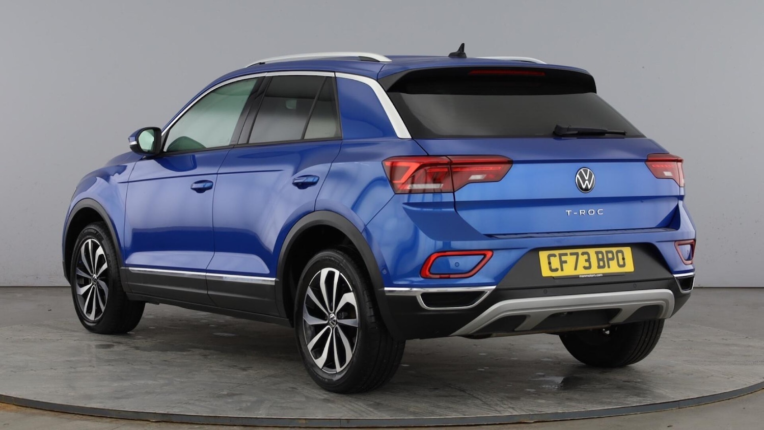 Used Volkswagen T-Roc 2023 for sale - 77515502: Photo 3