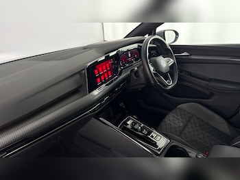 Used Volkswagen Golf 2023 for sale - 77931844: Photo