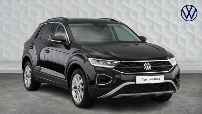 Used Volkswagen T-Roc 2023 for sale - 76908637: Photo 1
