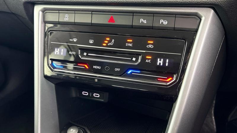 Used Volkswagen T-Roc 2023 for sale - 76908637: Photo 13