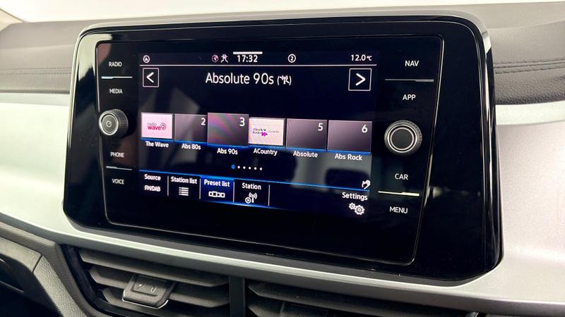 Used Volkswagen T-Roc 2023 for sale - 76908637: Photo 14