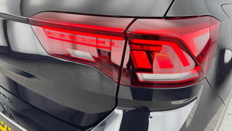 Used Volkswagen T-Roc 2023 for sale - 76908637: Photo 27
