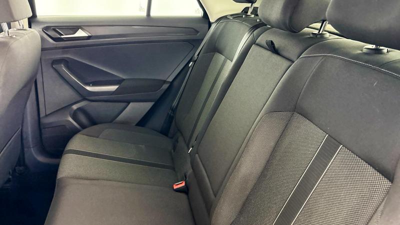 Used Volkswagen T-Roc 2023 for sale - 76908637: Photo 32