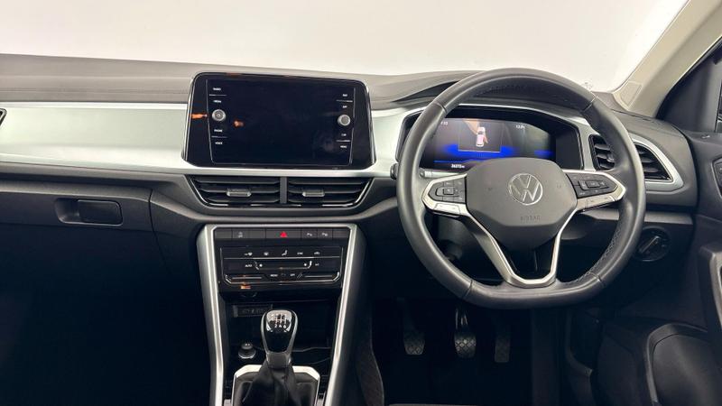 Used Volkswagen T-Roc 2023 for sale - 76908637: Photo 8