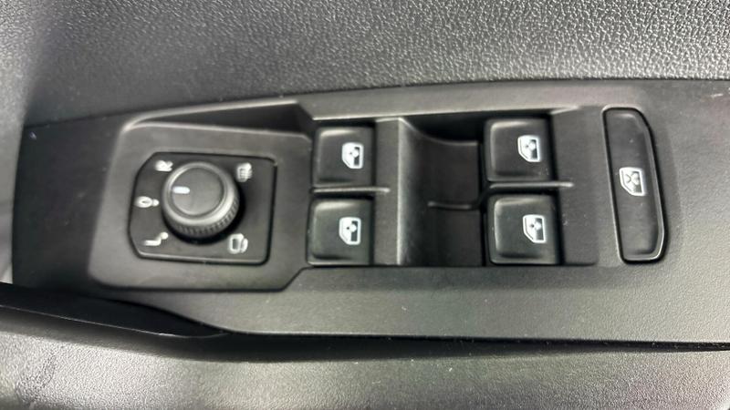 Used Volkswagen T-Cross 2023 for sale - 76940055: Photo 19