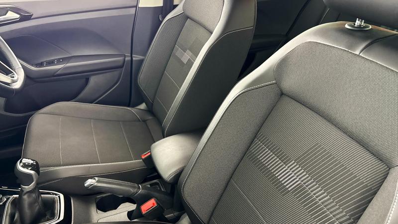 Used Volkswagen T-Cross 2023 for sale - 76940055: Photo 32