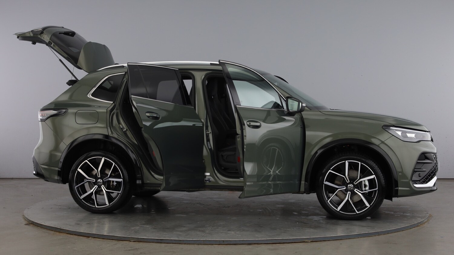 Used Volkswagen Tiguan 2025 for sale - 77636280: Photo 11