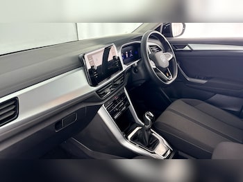 Used Volkswagen T-Roc 2024 for sale - 79404799: Photo