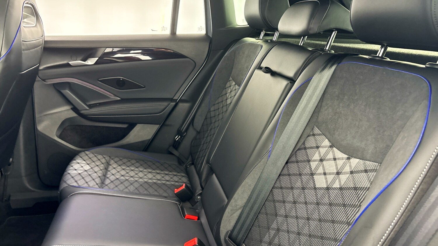 Used Volkswagen Tiguan 2025 for sale - 77619219: Photo 34