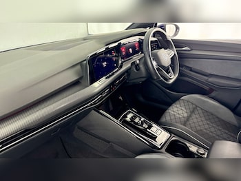 Used Volkswagen Golf 2024 for sale - 79457386: Photo