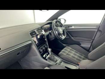 Used Volkswagen Golf 2019 for sale - 75160226: Photo