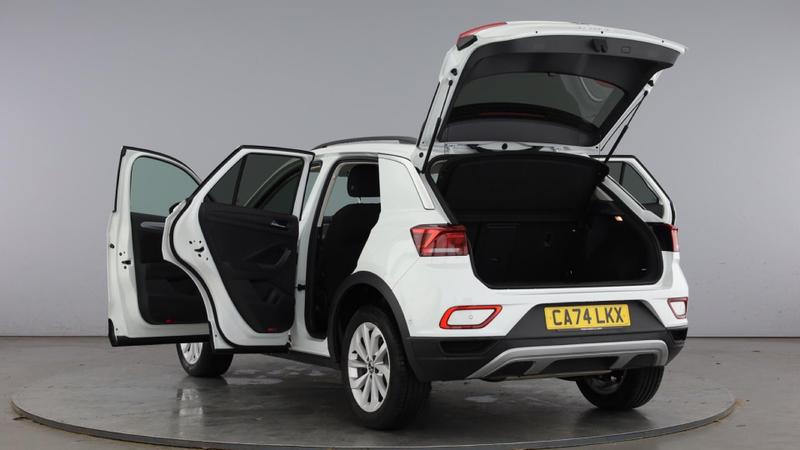 Used Volkswagen T-Roc 2024 for sale - 77138246: Photo 11