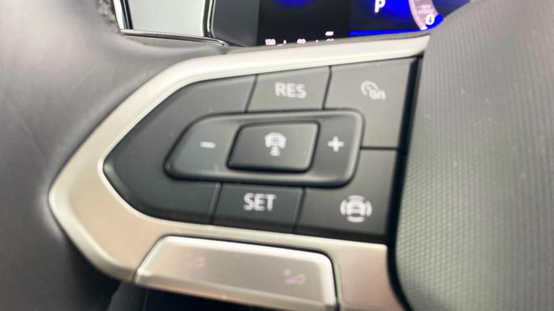 Used Volkswagen T-Roc 2024 for sale - 77138246: Photo 23