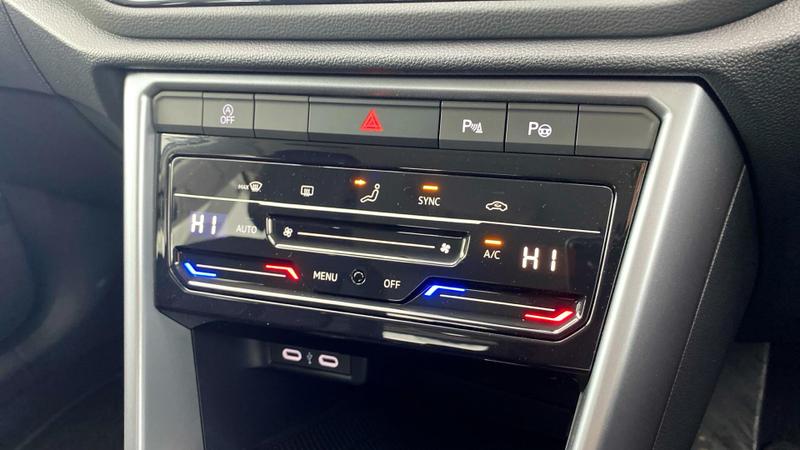 Used Volkswagen T-Roc 2024 for sale - 77138246: Photo 7