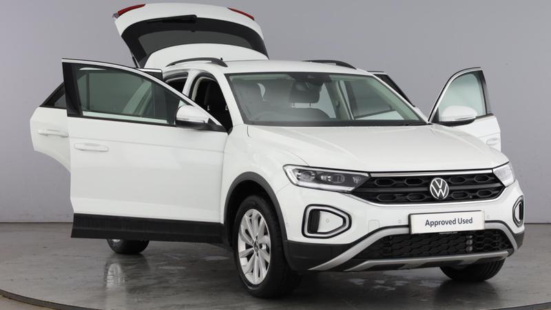 Used Volkswagen T-Roc 2024 for sale - 77138246: Photo 9