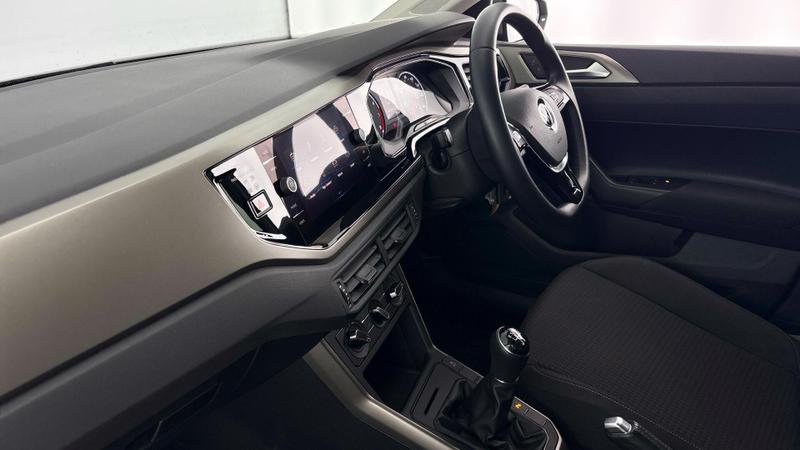 Used Volkswagen Polo 2021 for sale - 76931250: Photo 2