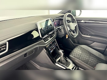 Used Volkswagen T-Roc 2025 for sale - 77515559: Photo