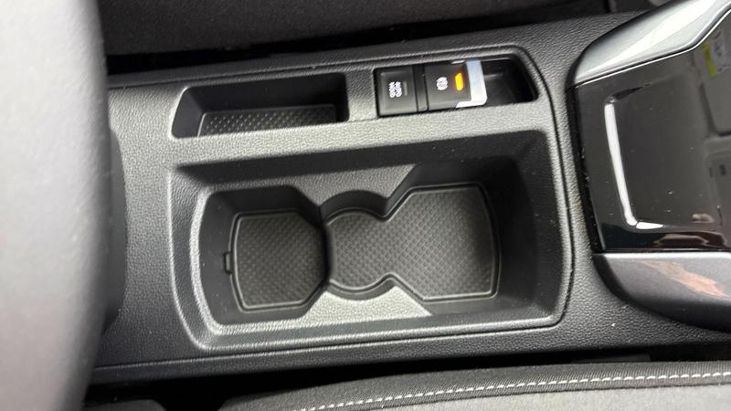 Used Volkswagen T-Roc 2023 for sale - 77161122: Photo 21