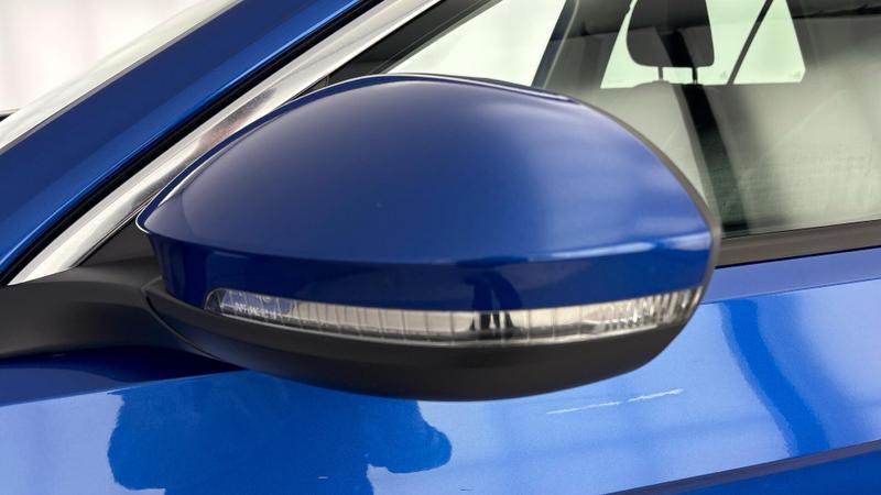 Used Volkswagen T-Roc 2023 for sale - 77161122: Photo 35