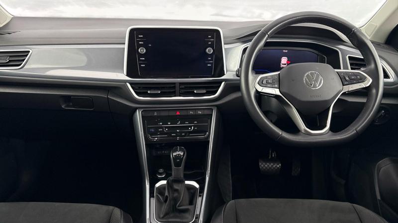 Used Volkswagen T-Roc 2023 for sale - 77161122: Photo 8