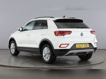 Used Volkswagen T-Roc 2023 for sale - 78656723: Photo
