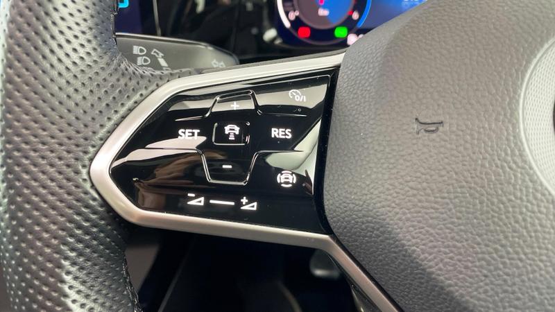 Used Volkswagen Golf 2023 for sale - 76631332: Photo 24