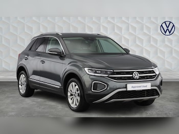 Used Volkswagen T-Roc 2022 for sale - 77602918: Photo