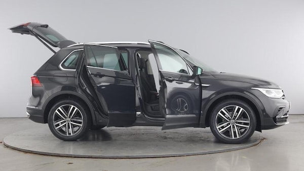 Used Volkswagen Tiguan 2023 for sale - 75504786: Photo 10