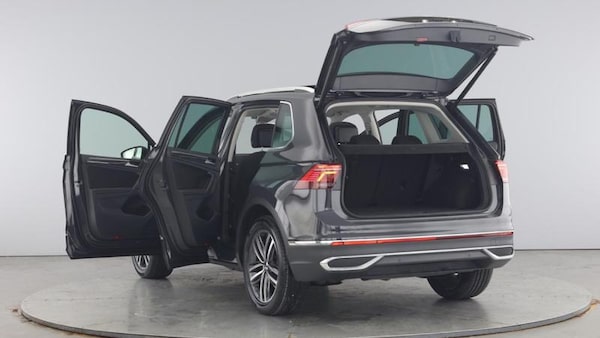 Used Volkswagen Tiguan 2023 for sale - 75504786: Photo 11