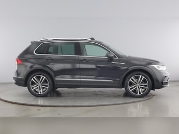 Used Volkswagen Tiguan 2023 for sale - 75504786: Photo