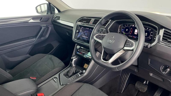 Used Volkswagen Tiguan 2023 for sale - 75504786: Photo 6