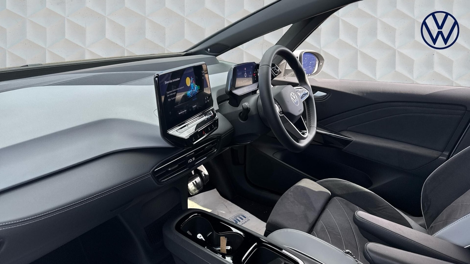 Used Volkswagen ID.3 2023 for sale - 77603038: Photo 2