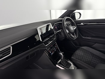 Used Volkswagen T-Roc 2025 for sale - 78545967: Photo