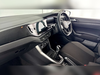 Used Volkswagen Polo 2024 for sale - 79074008: Photo