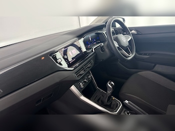 Used Volkswagen Polo 2024 for sale - 78055363: Photo