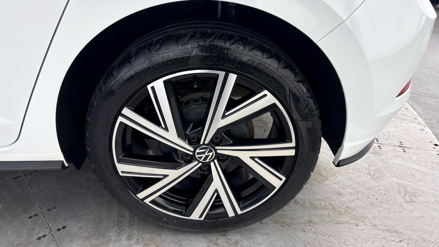 Used Volkswagen Polo 2023 for sale - 77708324: Photo 30