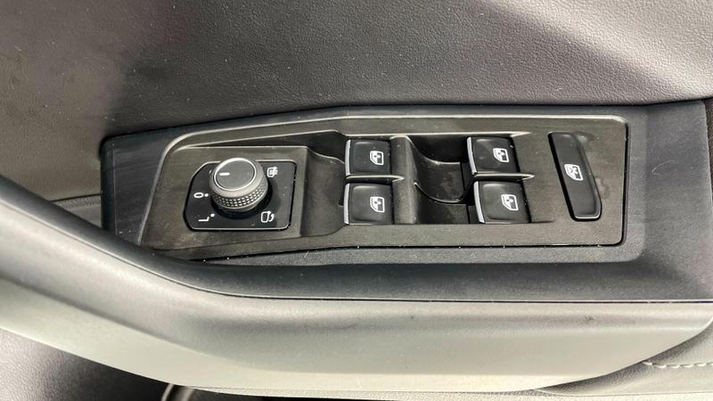 Used Volkswagen T-Roc 2023 for sale - 76146602: Photo 20