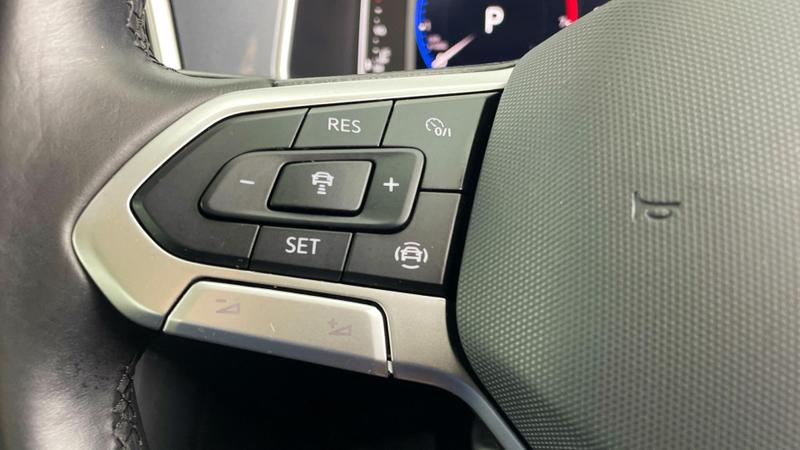 Used Volkswagen T-Roc 2023 for sale - 76146602: Photo 23